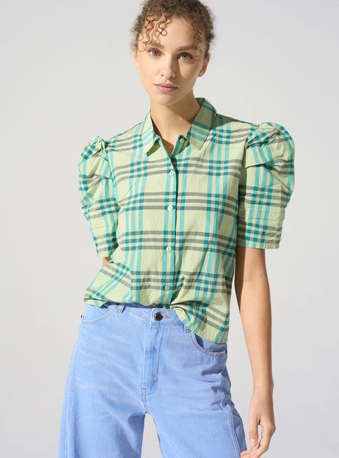 Short sleeve shirt