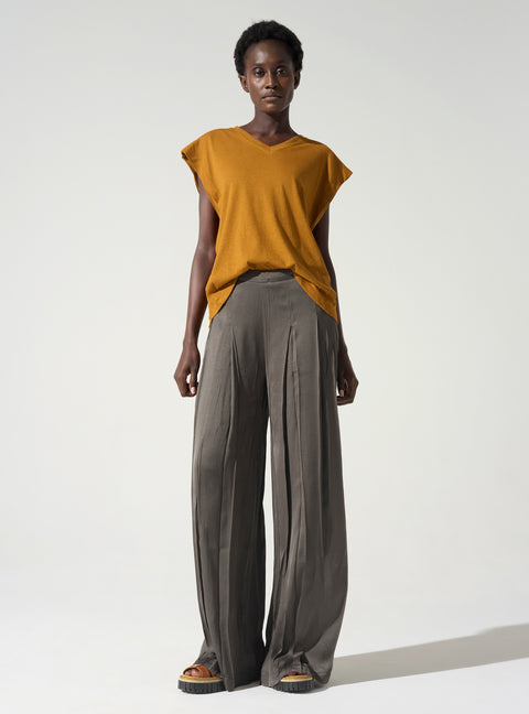 Wide & flowing pants